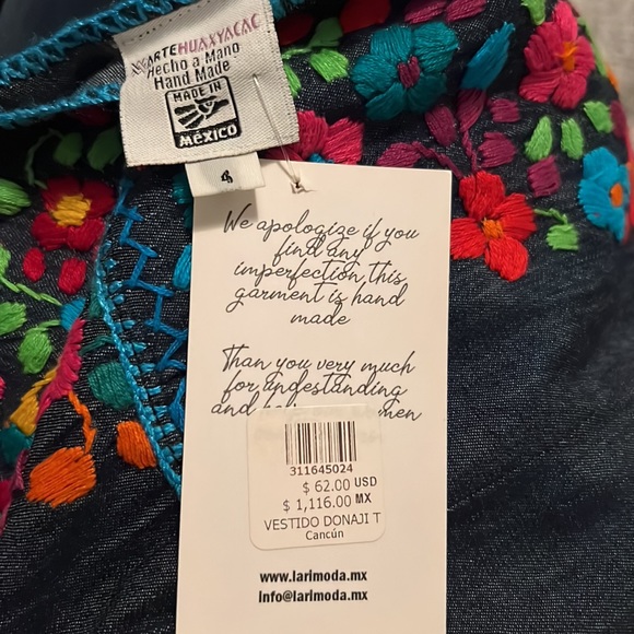 Beautiful traditional Mexican dress for kid with embroidery - Picture 4 of 4